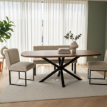 Ovale Walnoot Eettafel met Ribcord Stoelen